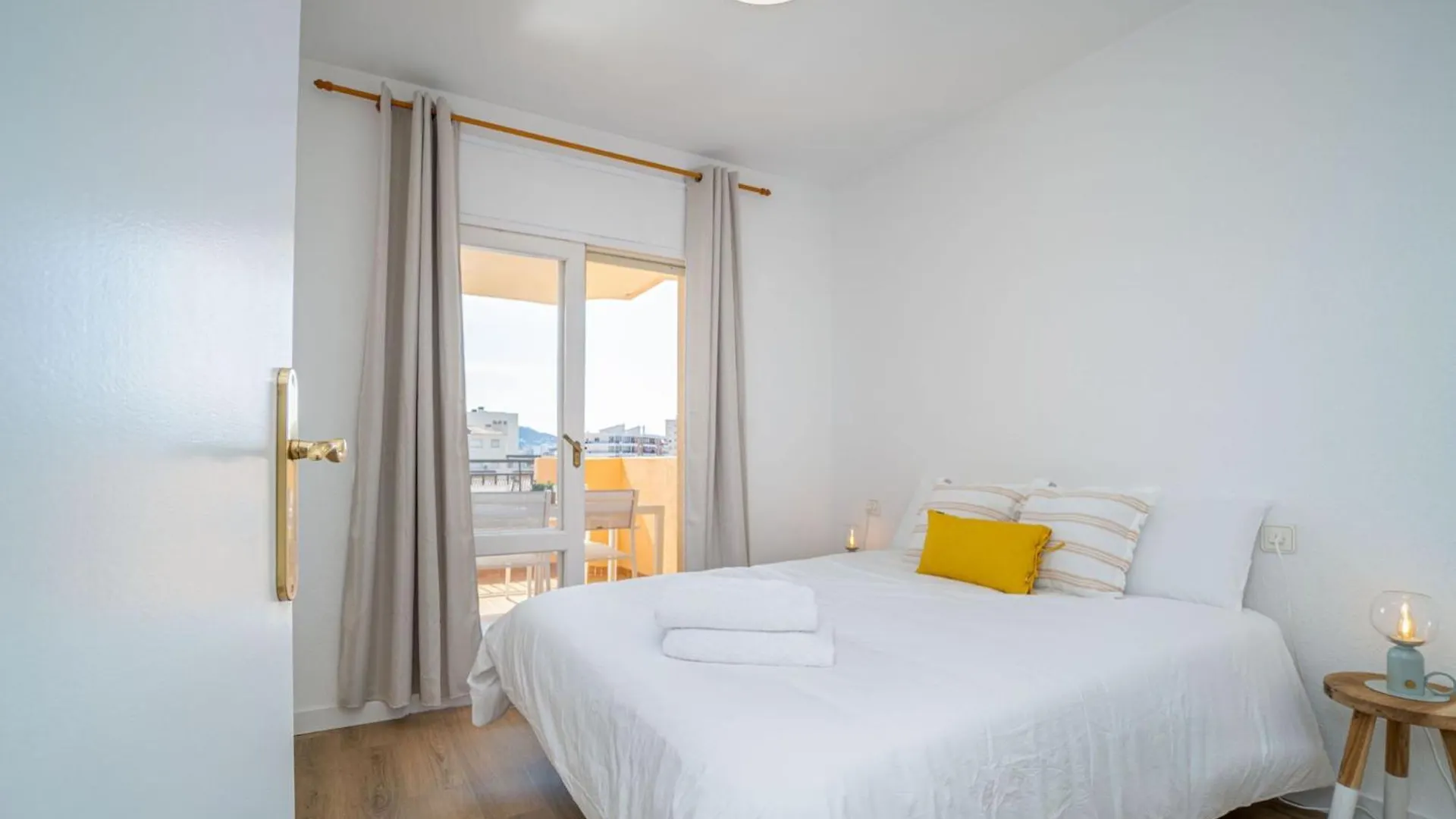 Milenial Immo Apartment With Parking In Roses